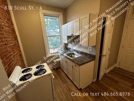 featured image of 830 Scull St #4
