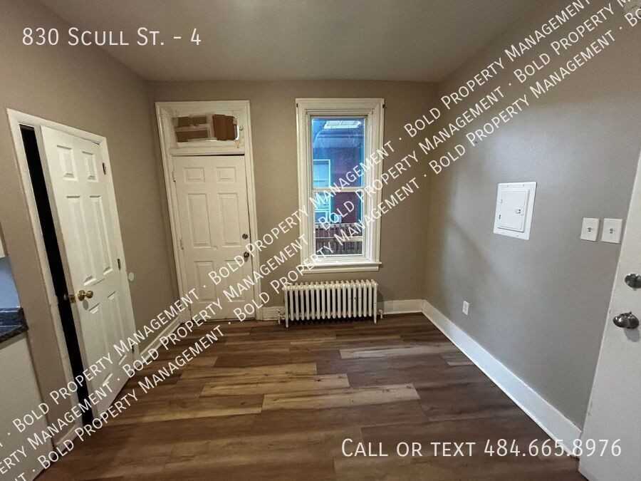830 Scull Street #4 - Photo 2 of 5