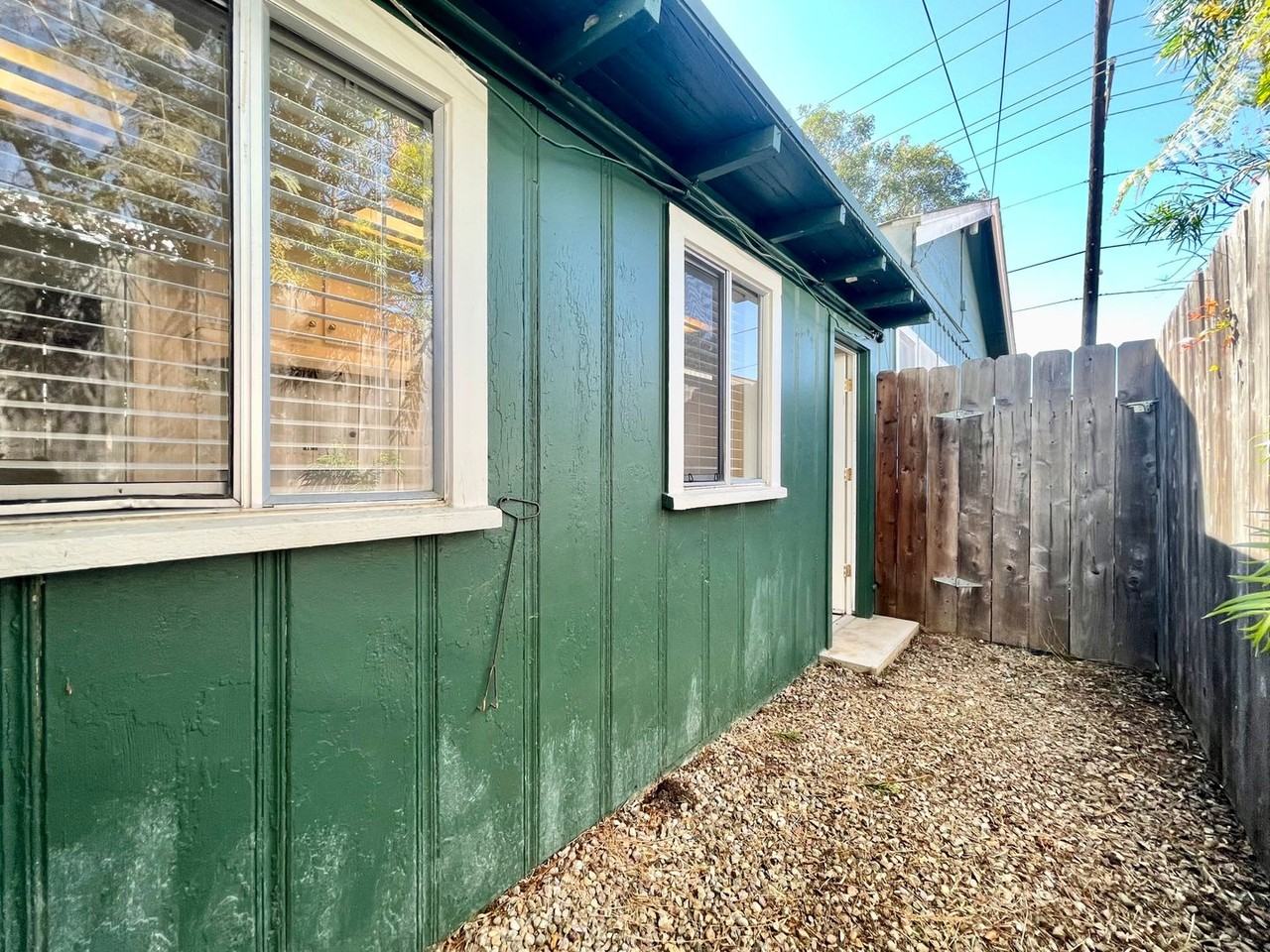 1026 S Tremont St #4 - Photo 7 of 13