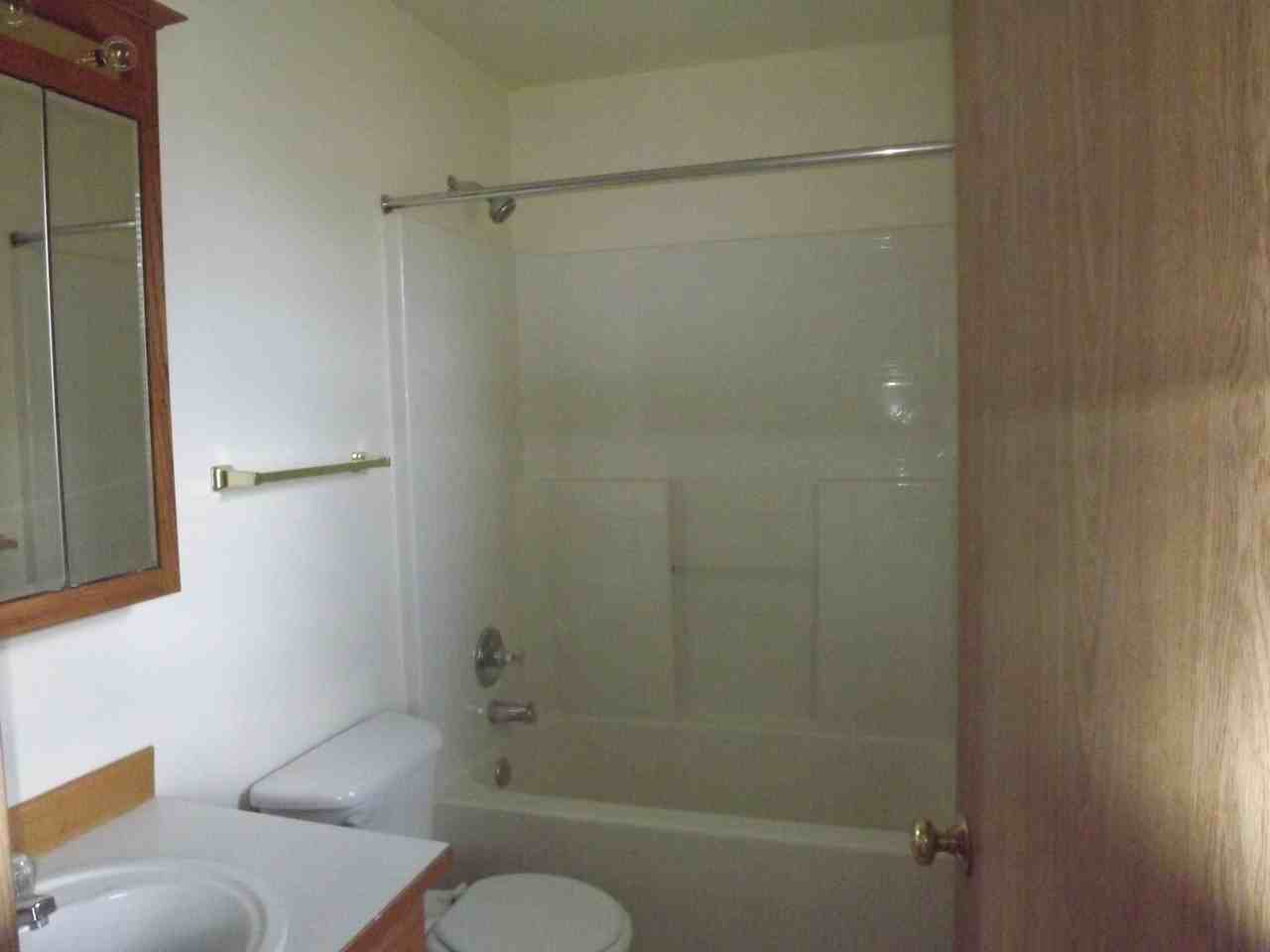 25503 30th Ave E - Photo 3 of 9