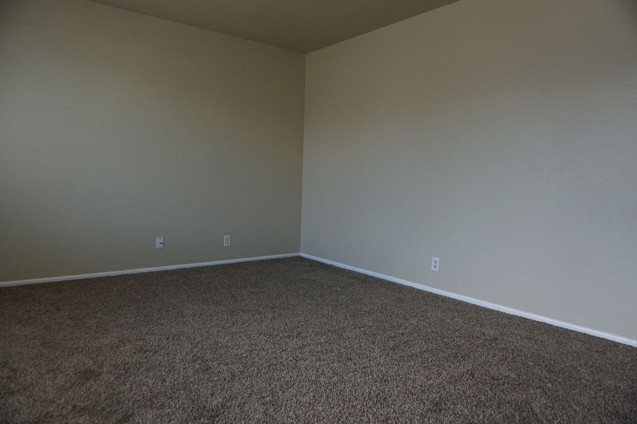 4090 S Carrie Dr - Photo 3 of 24