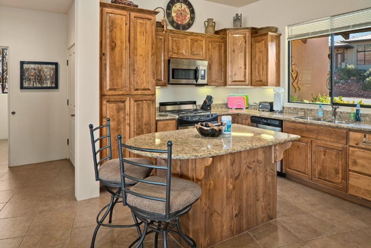 200 Sin Salida - Photo 7 of 29