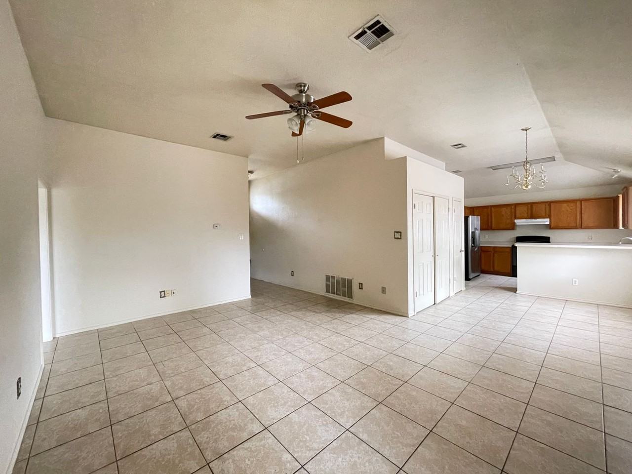 110 James Loop - Photo 2 of 21