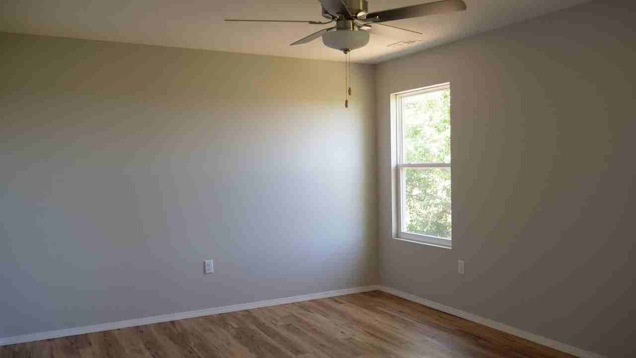 329 W Summit St Unit B - Photo 7 of 7
