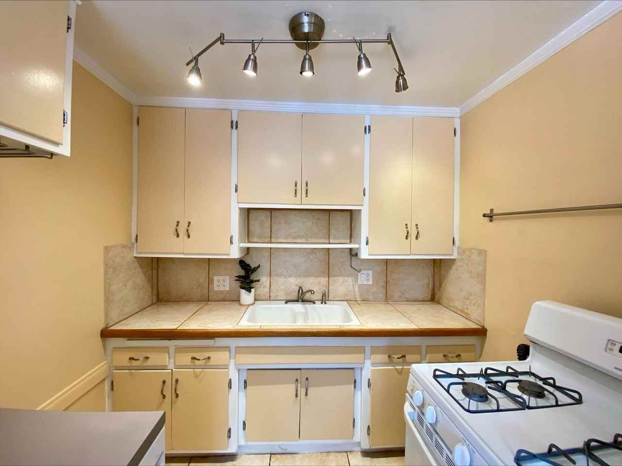 3755 1/2 32nd St - Photo 3 of 16