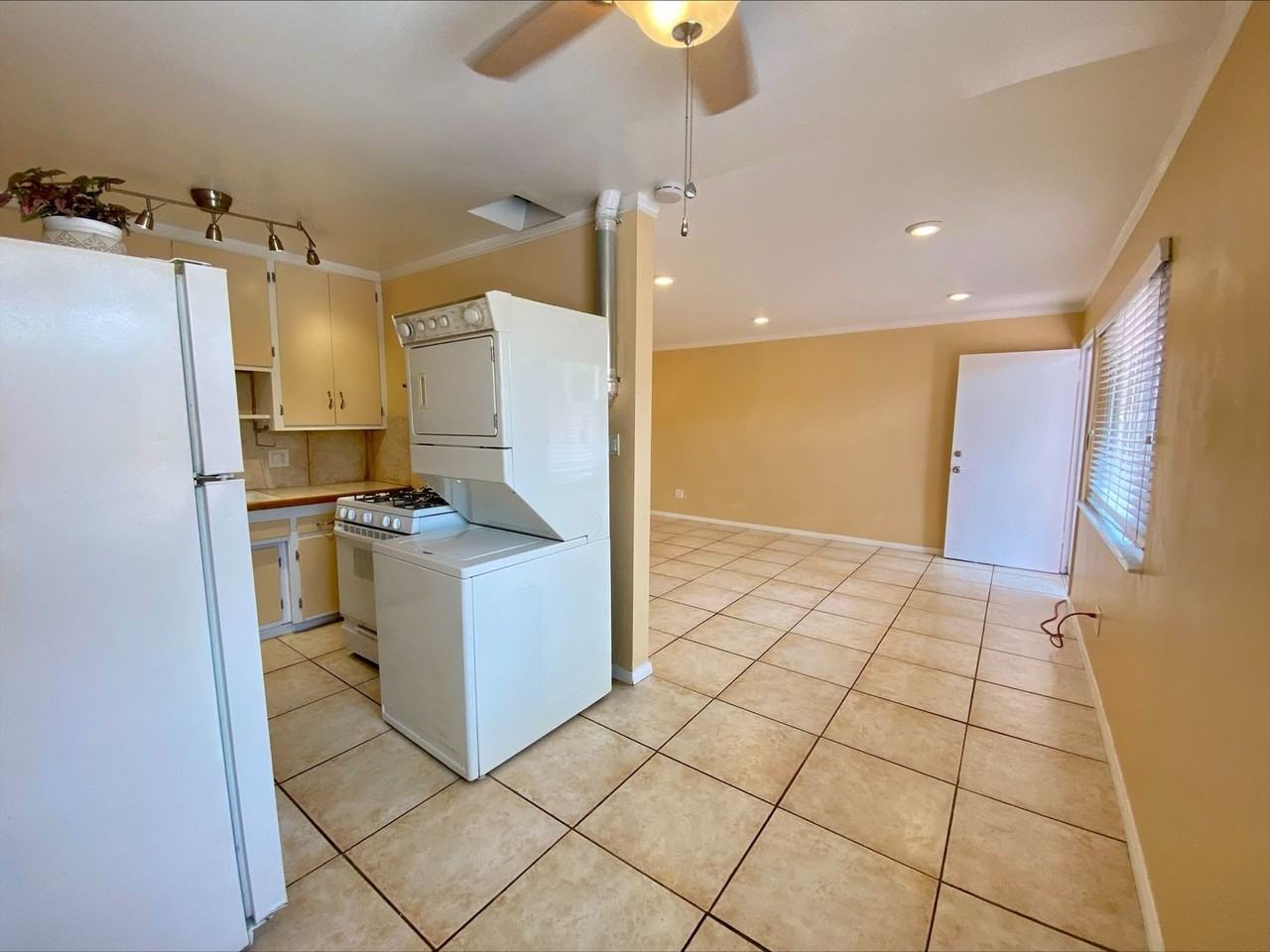 3755 1/2 32nd St - Photo 2 of 16