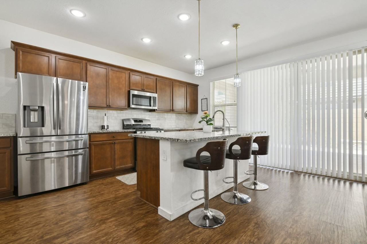 1350 West Javelina Drive - Photo 3 of 24