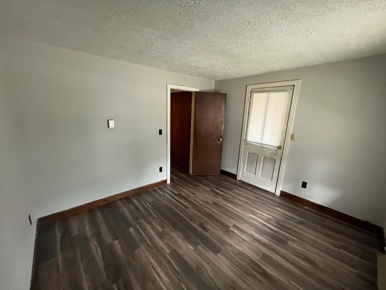 42 W Houston Ave - Photo 3 of 11