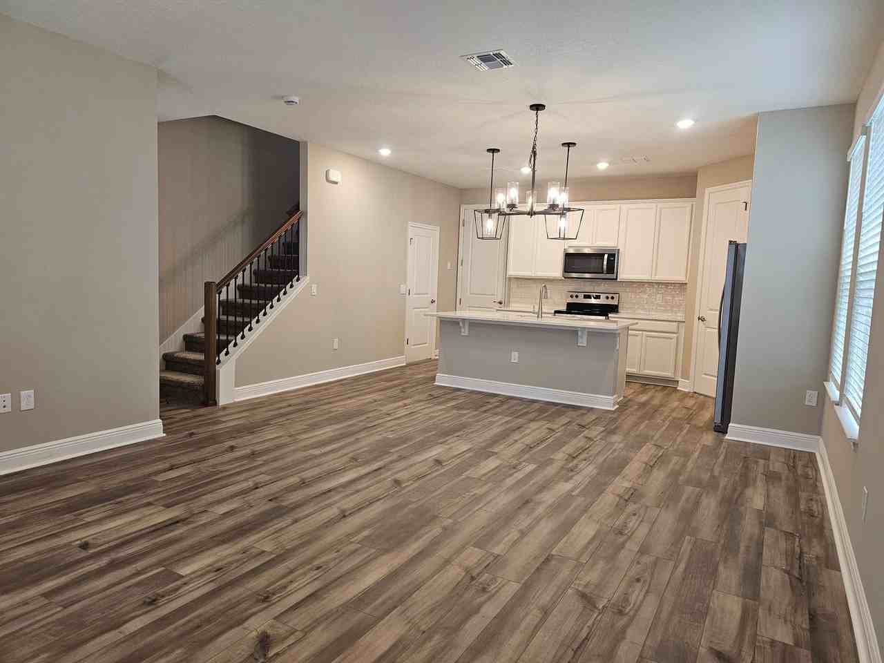 12295 Bracco Street - Photo 4 of 20