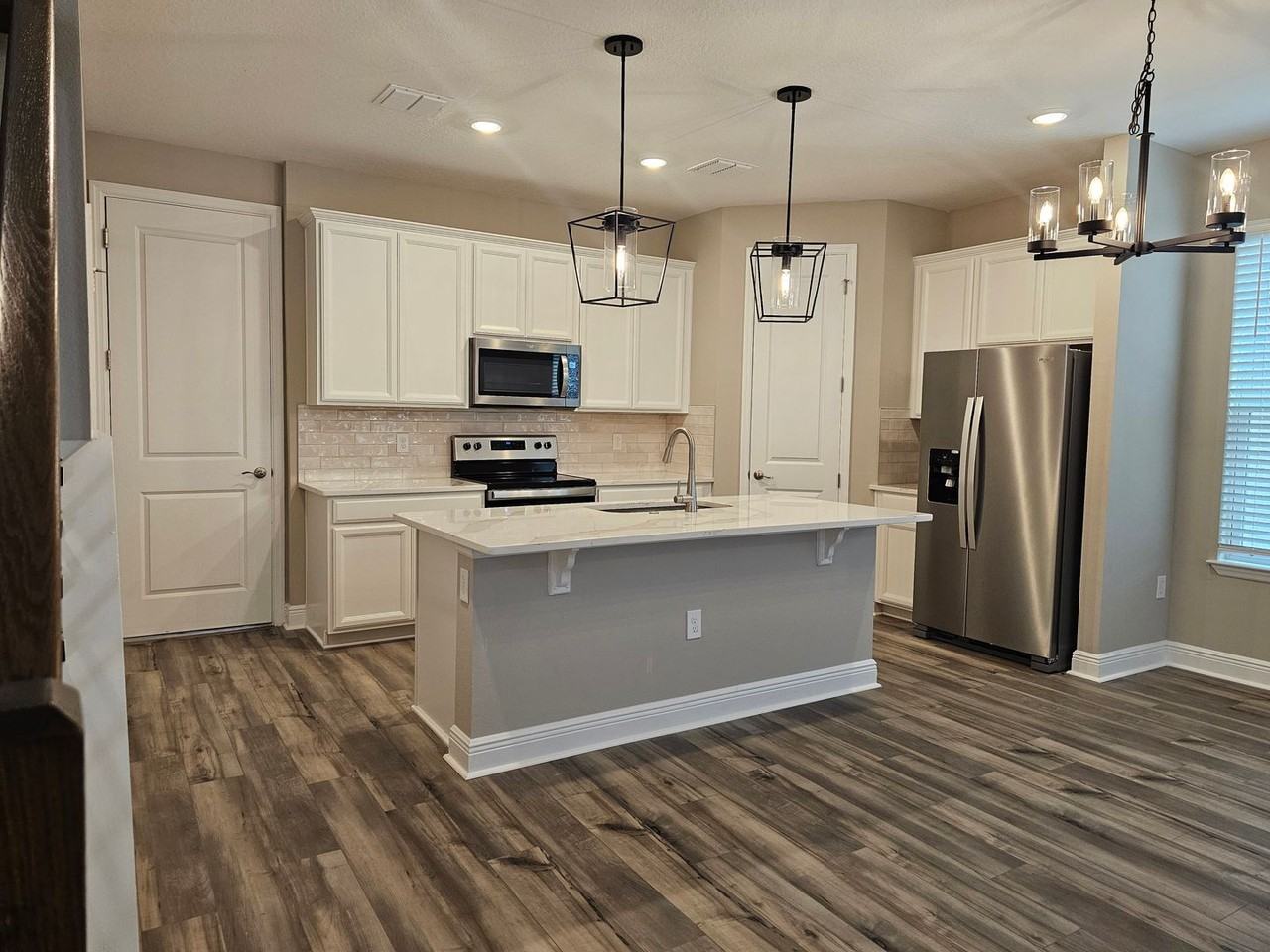 12295 Bracco Street - Photo 6 of 20