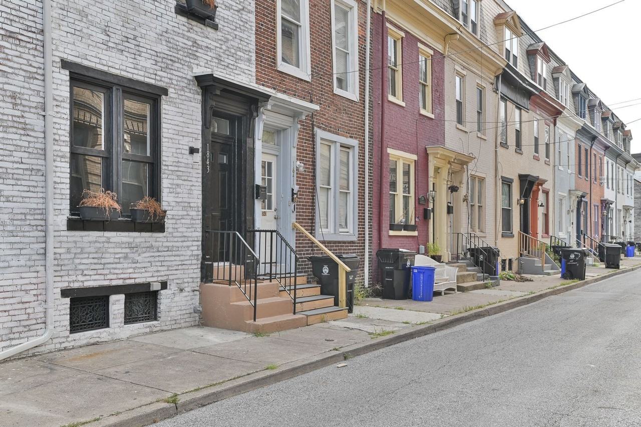 1843 Susquehanna St - Photo 2 of 40