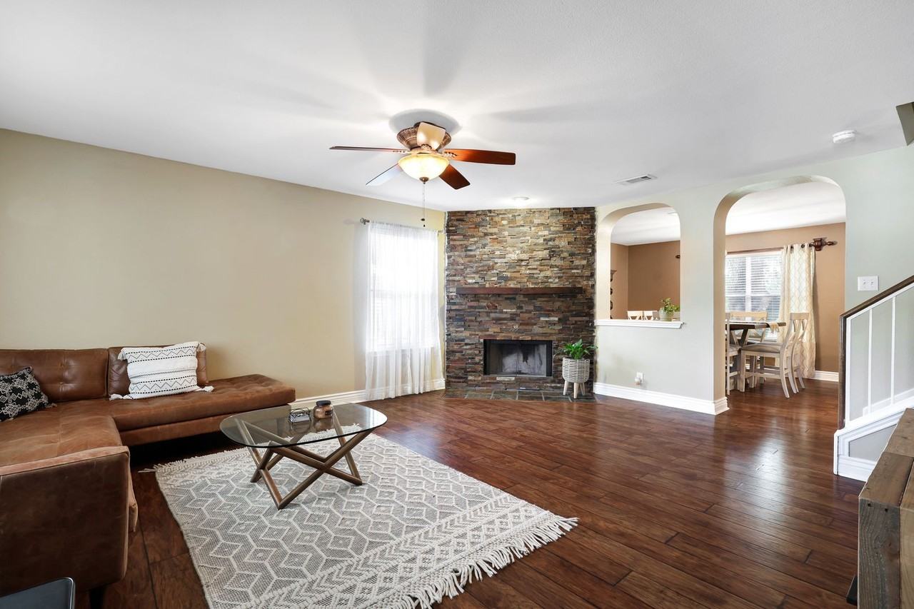 11602 Shotgun Way - Photo 3 of 29