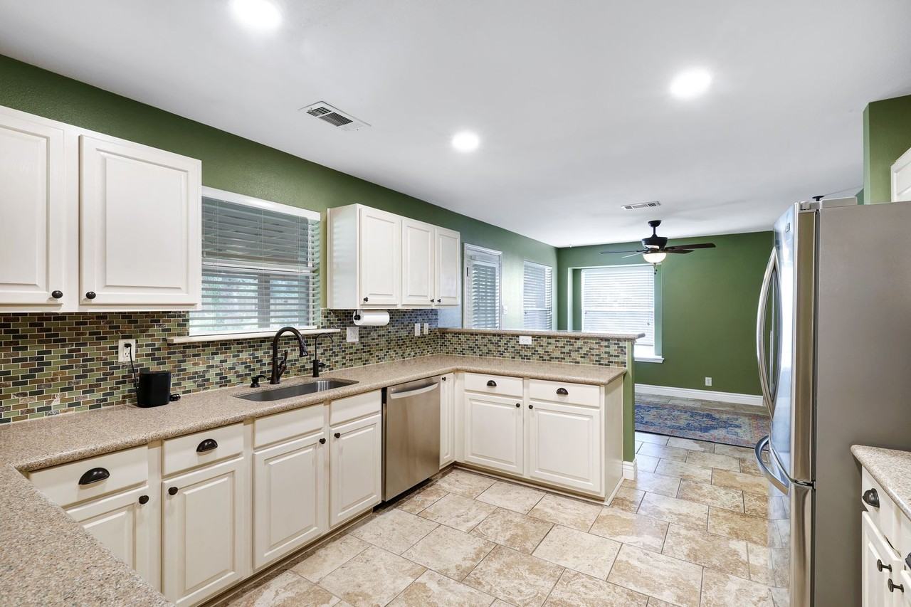 11602 Shotgun Way - Photo 6 of 29