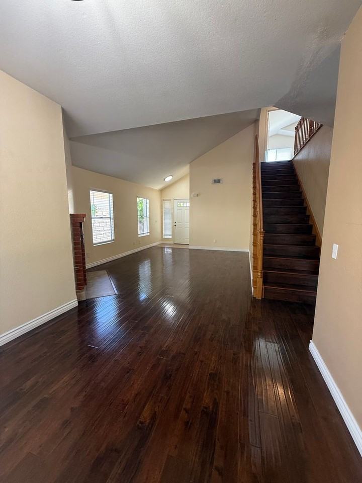 3073 Lamplighter St - Photo 7 of 16