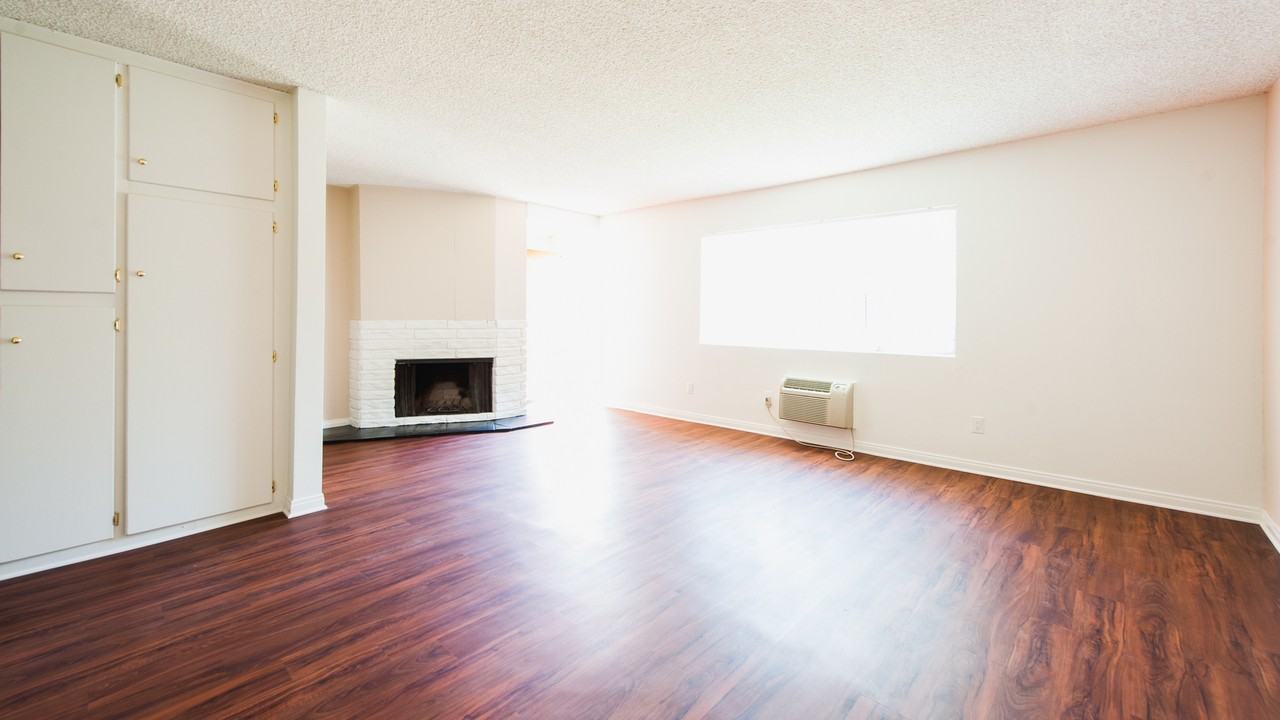 2724 N Bristol St #I3 - Photo 7 of 13
