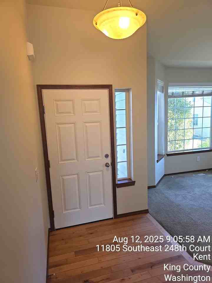 11805 Se 248th Ct - Photo 3 of 31