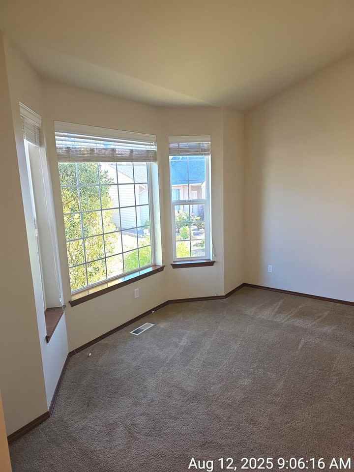 11805 Se 248th Ct - Photo 6 of 31