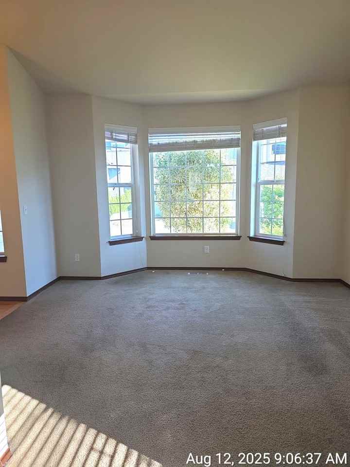 11805 Se 248th Ct - Photo 7 of 31