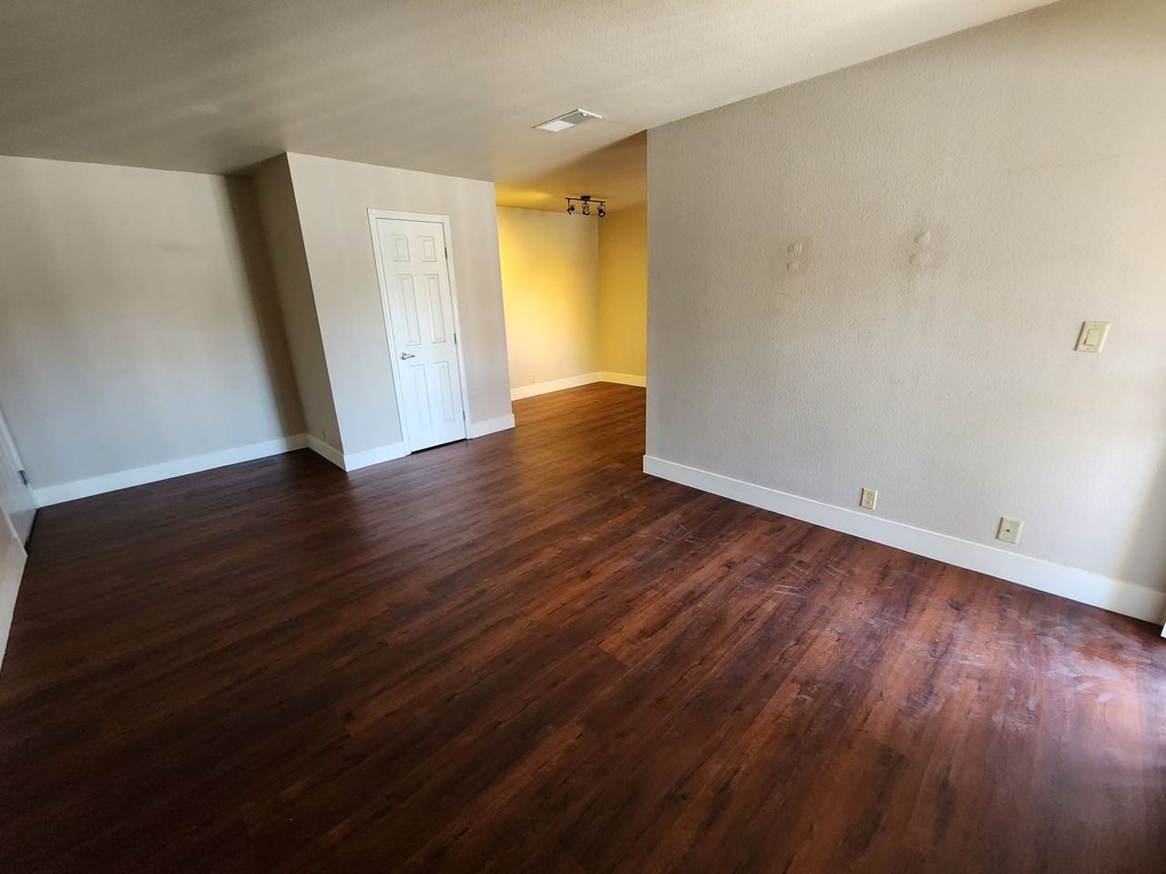 5020 Indian River Drive #422 - Photo 3 of 34