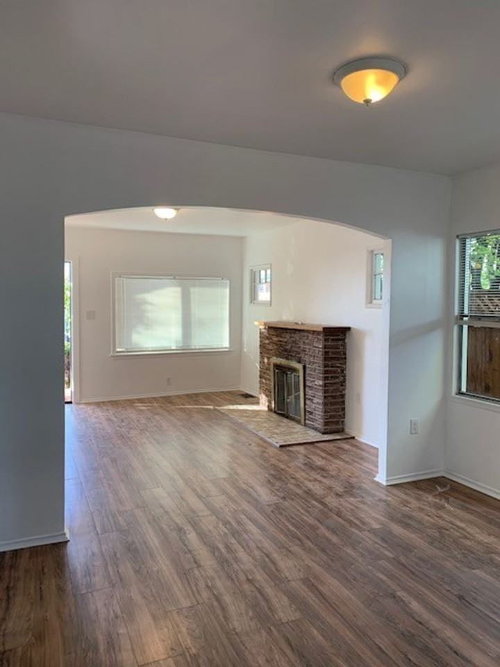 3696 Lily St - Photo 3 of 10