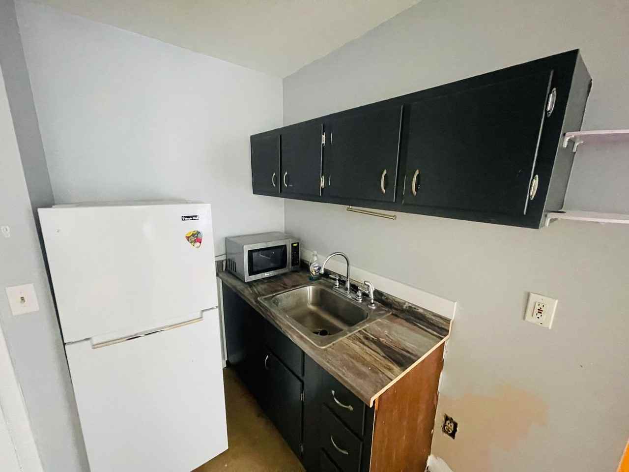 99 Columbia St #5 - Photo 2 of 4