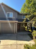 featured image of 521 Northeast Burnside Avenue