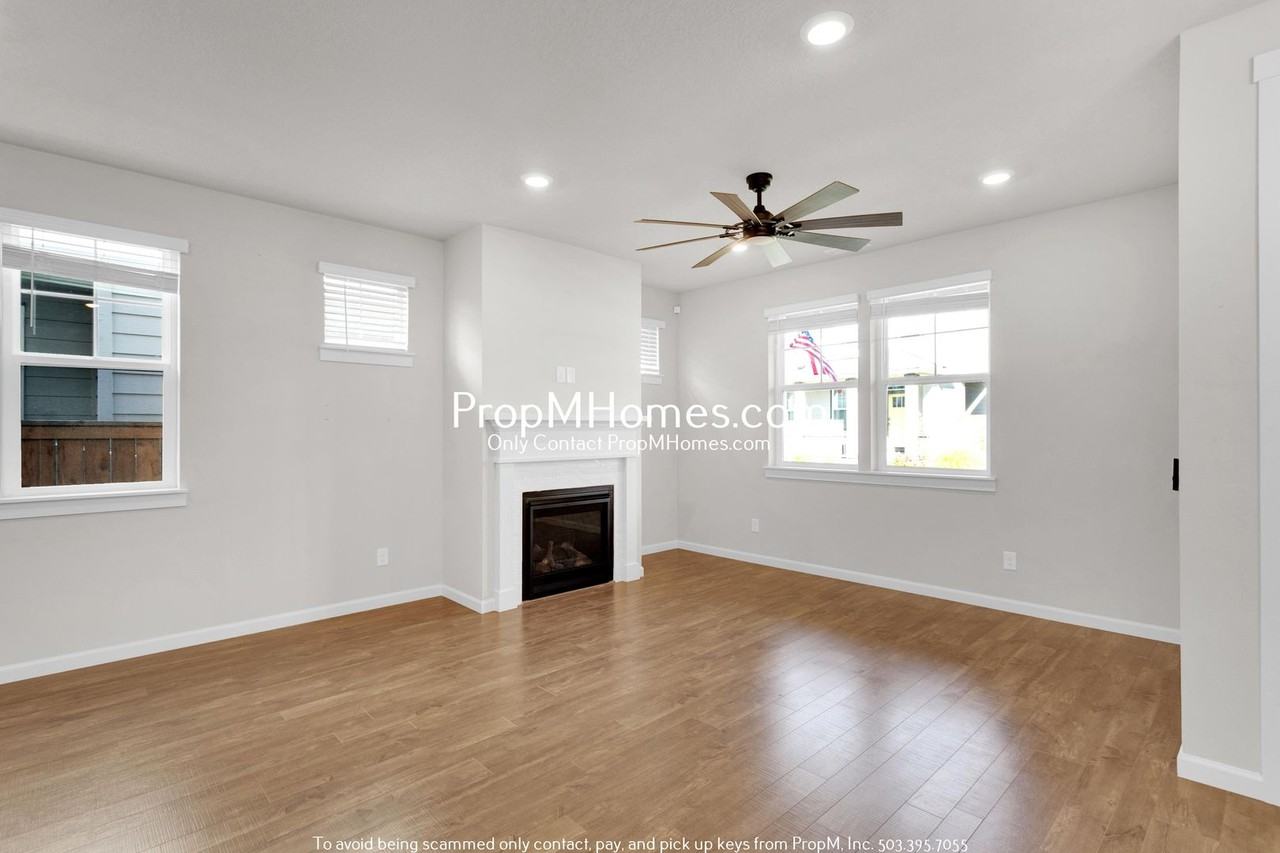 3928 Se Lacewing Ln - Photo 2 of 31