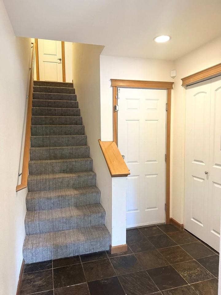 13802 Greenwood Ave N - Photo 2 of 31