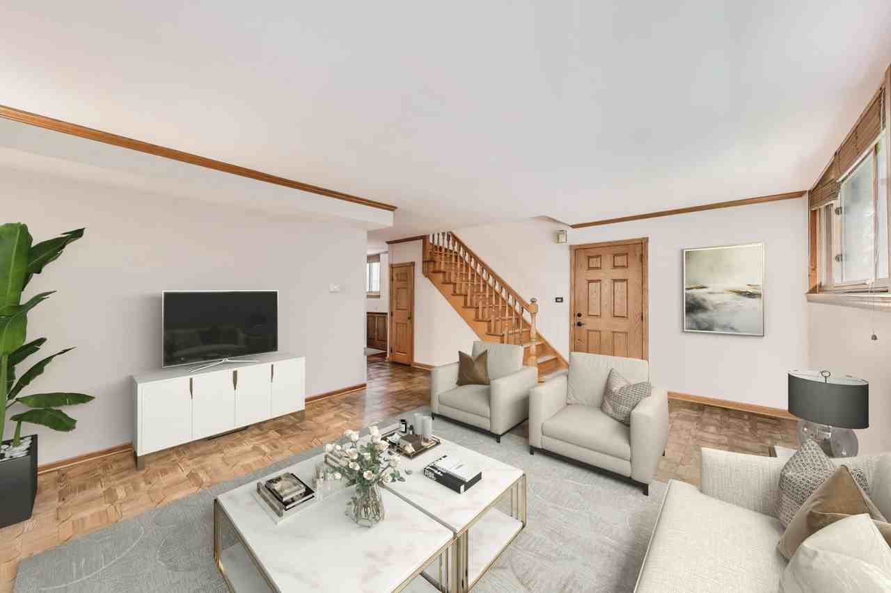 821 S Racine Ave #D - Photo 4 of 17
