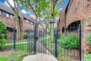 821 S Racine Ave #D - Photo 1 of 1