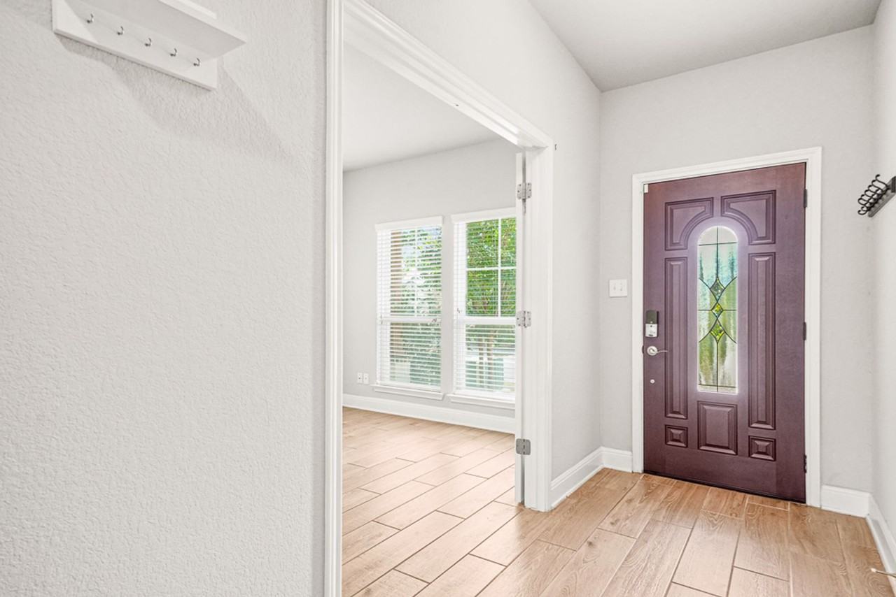 13154 Beals Cir - Photo 6 of 39