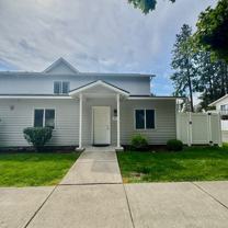 723 E Whispering Pines Ln - Photo 1 of 1