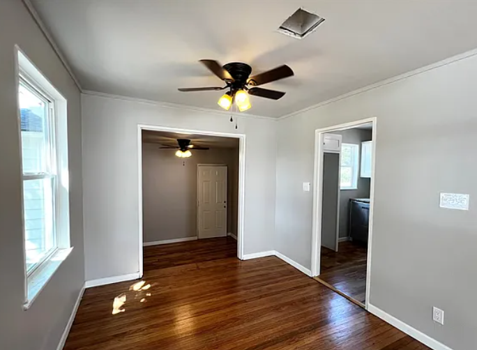 1424 South Penn Avenue - Photo 2 of 12