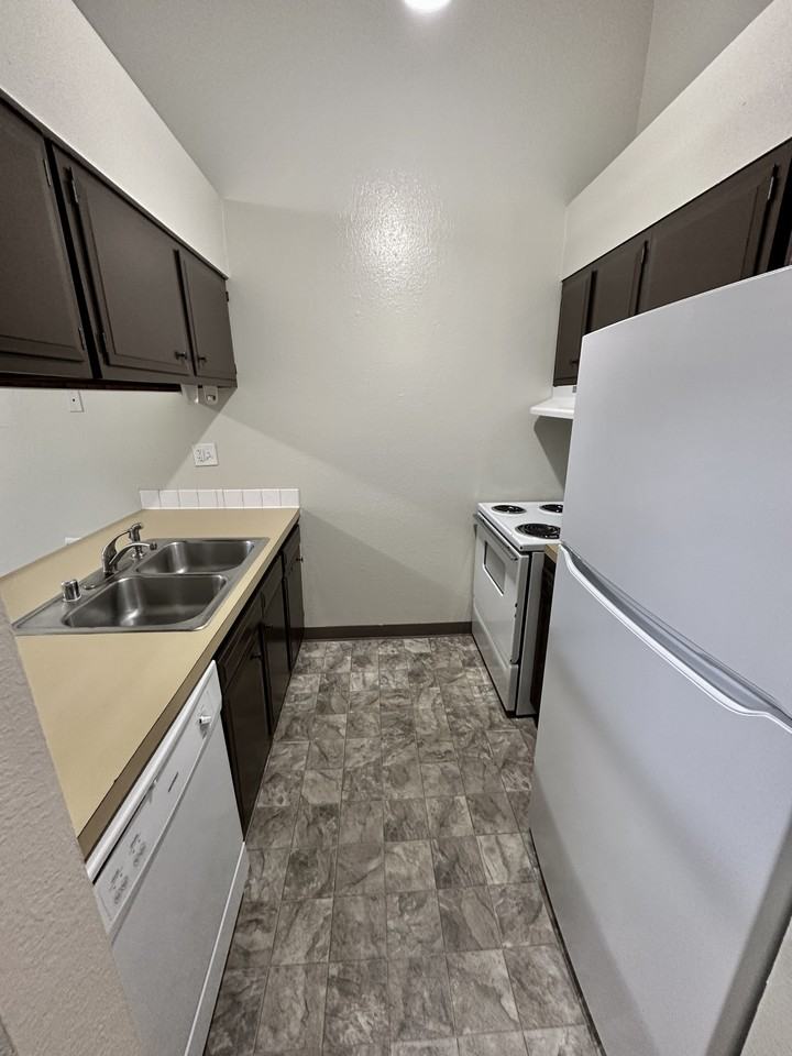 (44) West Midtown Village - Photo 2 of 14