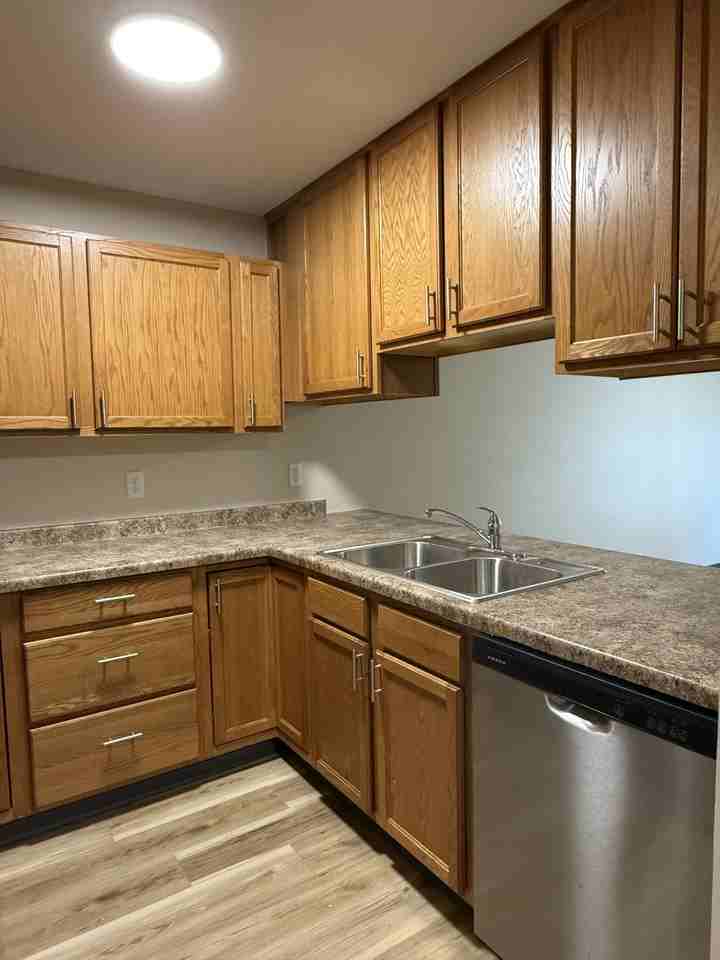 1321 Eastland Estates - Photo 7 of 10