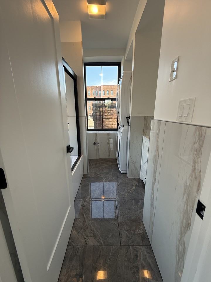 59-61 Broadway - Photo 4 of 8