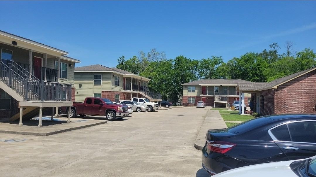 Villas - Photo 2 of 4