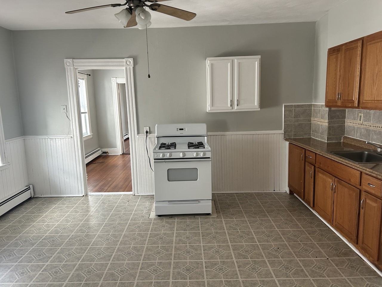 270 High Street - Photo 2 of 6