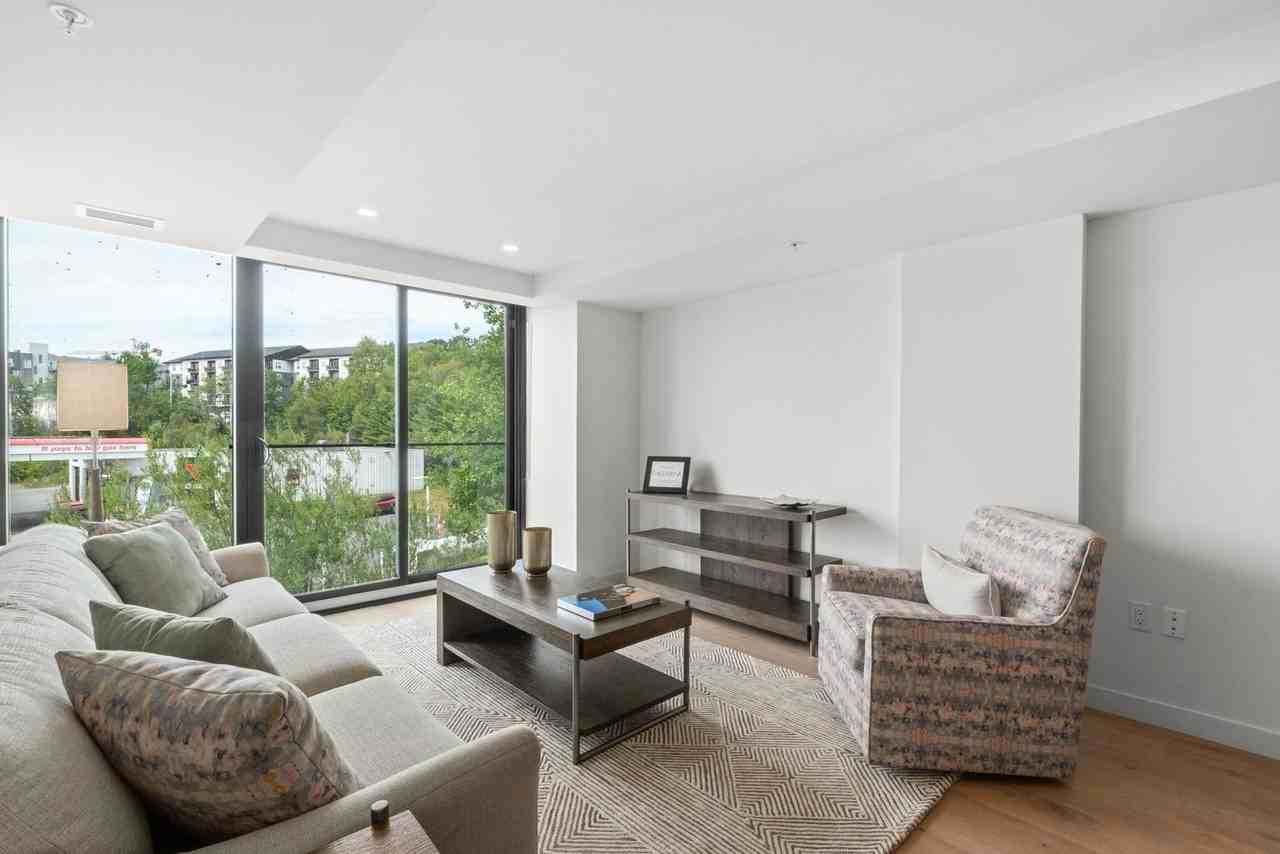 221 Sackville Dr - Photo 6 of 10