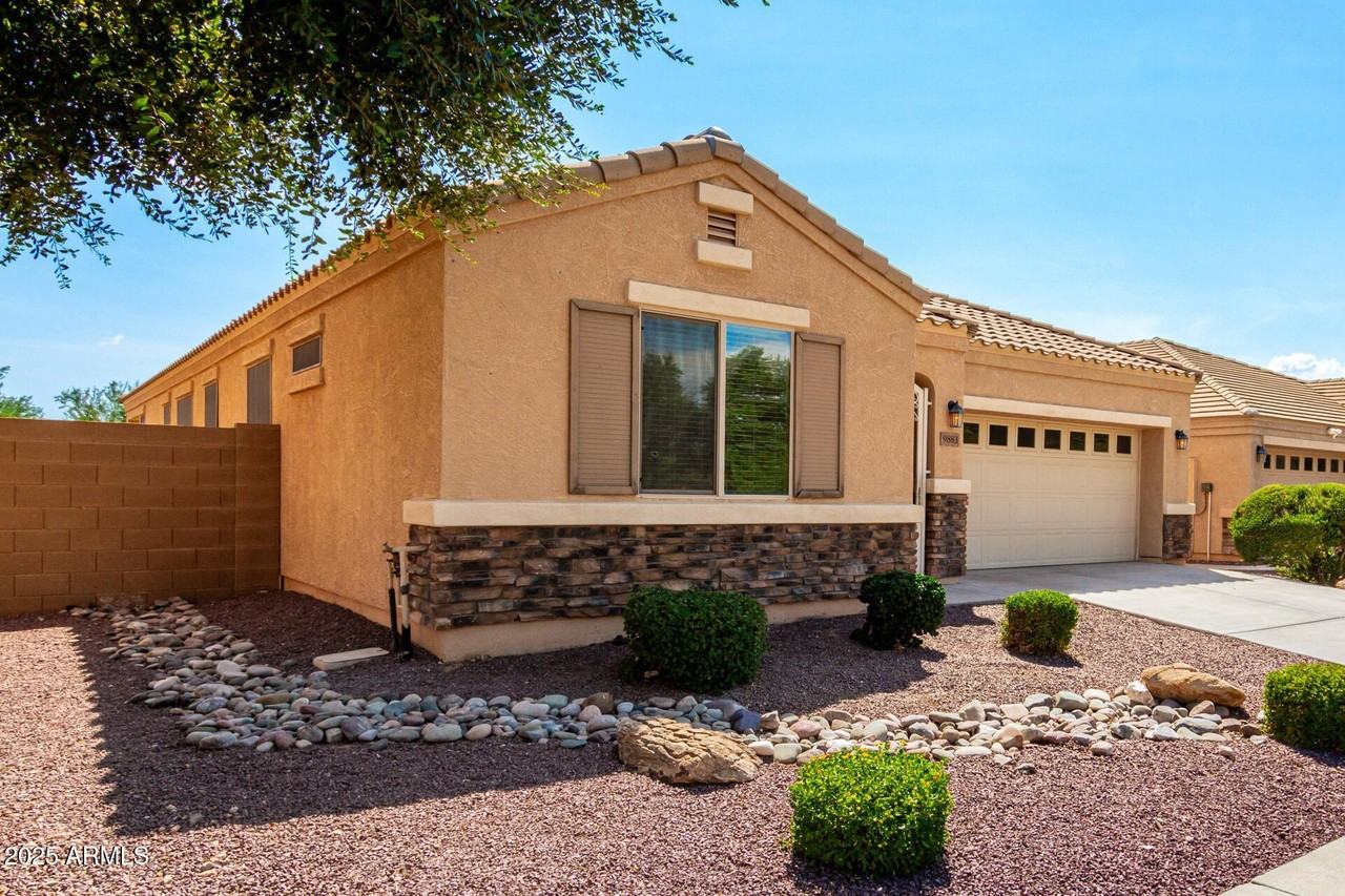 9883 W Harmony Ln - Photo 3 of 30