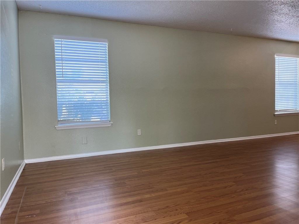 1408 Moore Avenue #B - Photo 4 of 27