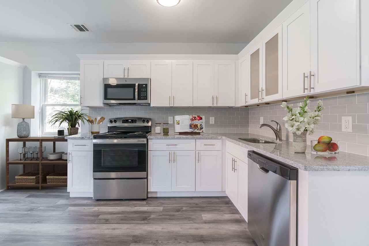 Bunt Commons III: 58+ Senior Living Community - Photo 2 of 11