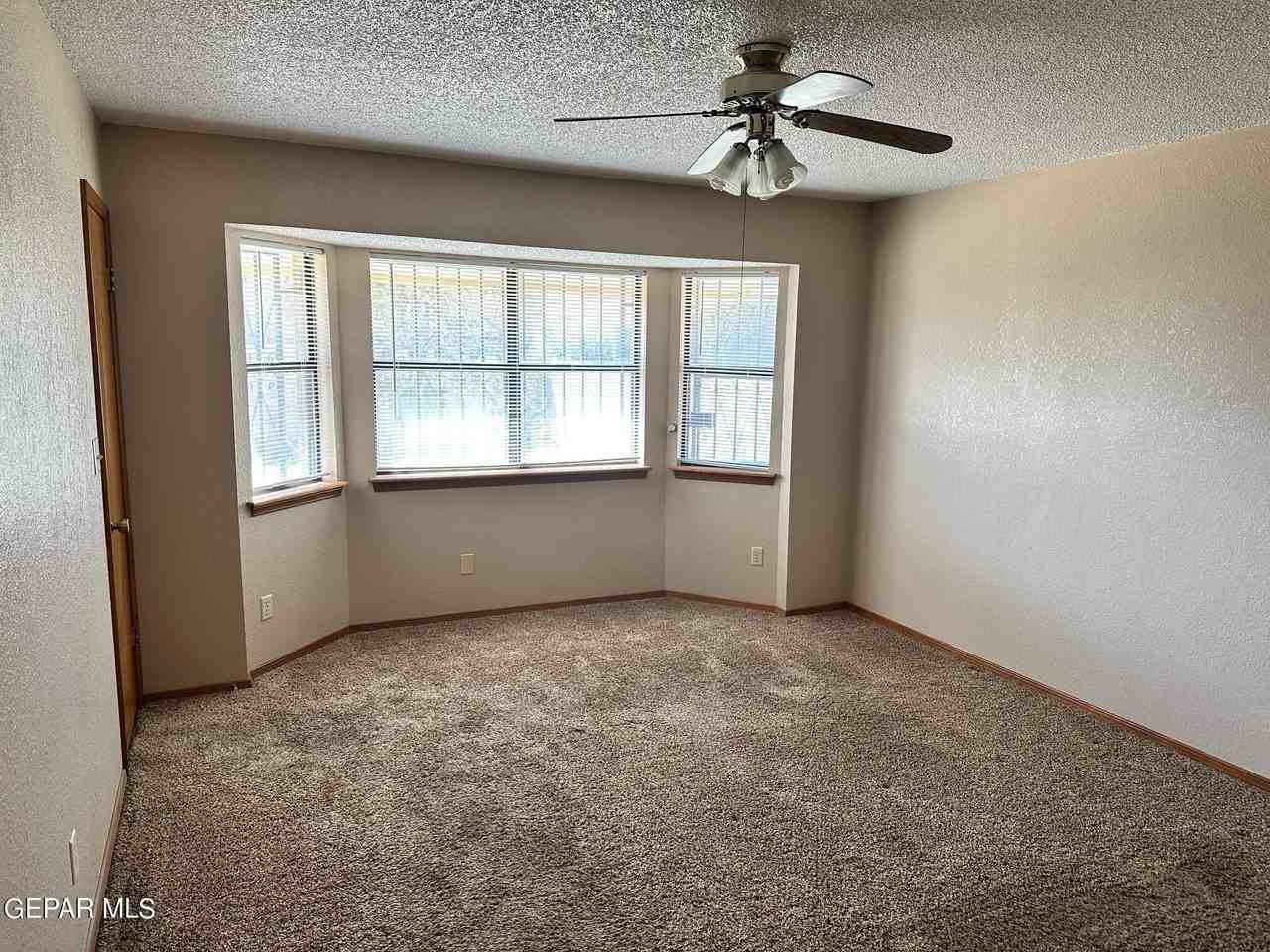 4536 Maj Sprague Ave - Photo 7 of 14