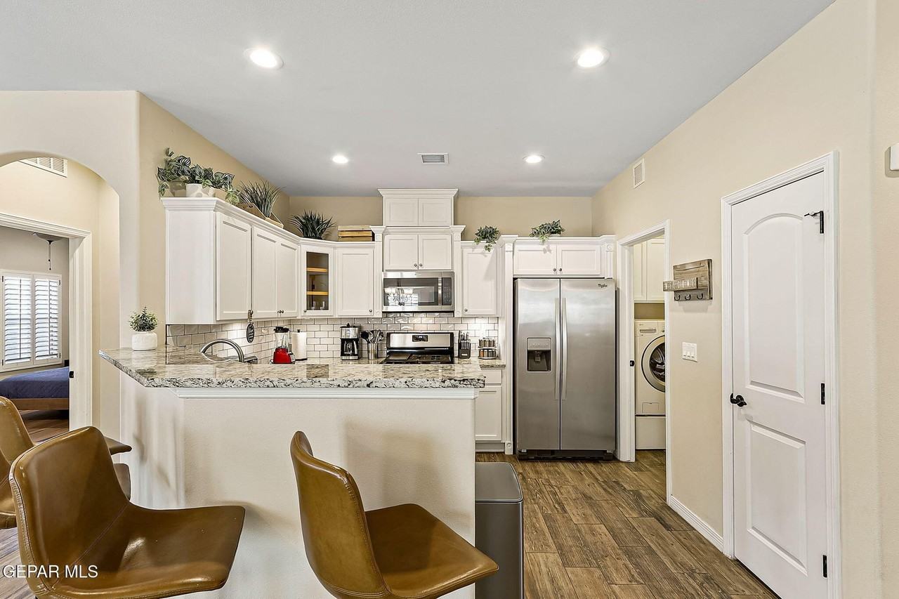 13113 Wellington - Photo 6 of 35