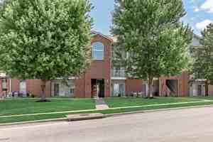 featured image of 2828 S Nettleton Ave