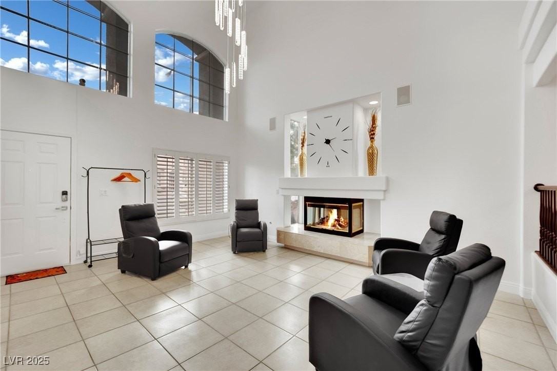 1860 Autumn Gold Ave - Photo 5 of 48