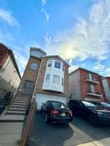 24 Hunter St Apt 2 #Apt 2 - Photo 1 of 1