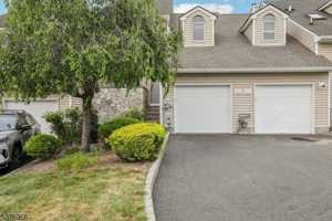 featured image of 80 Davey Dr