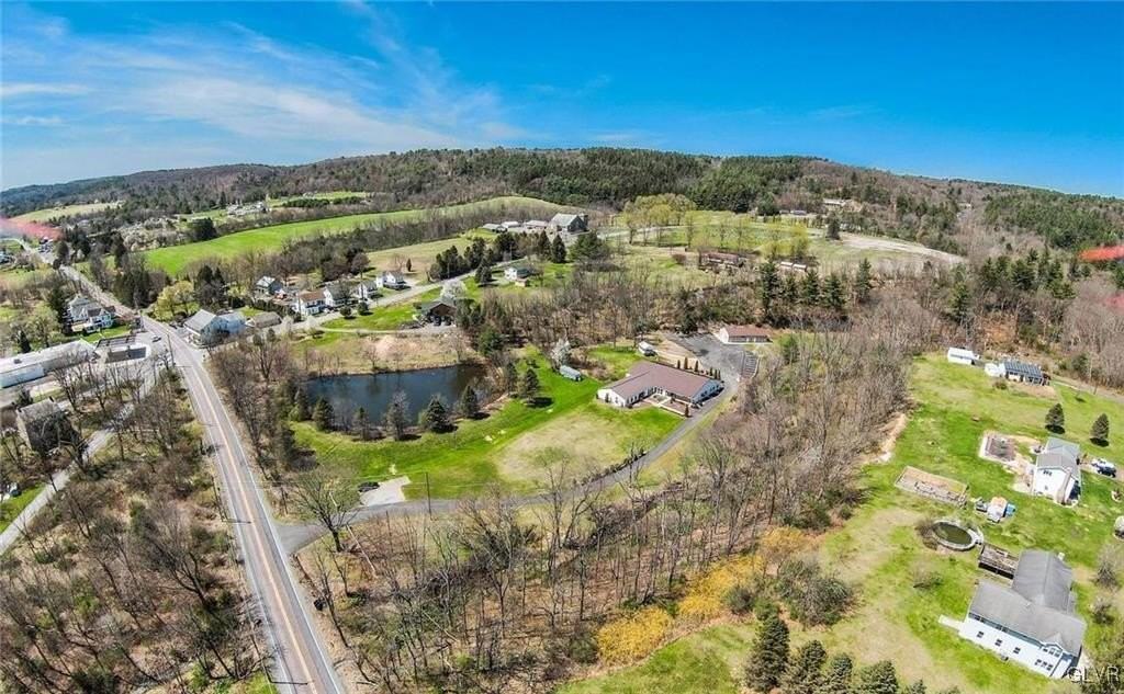 65 E Lizard Creek Rd - Photo 2 of 50