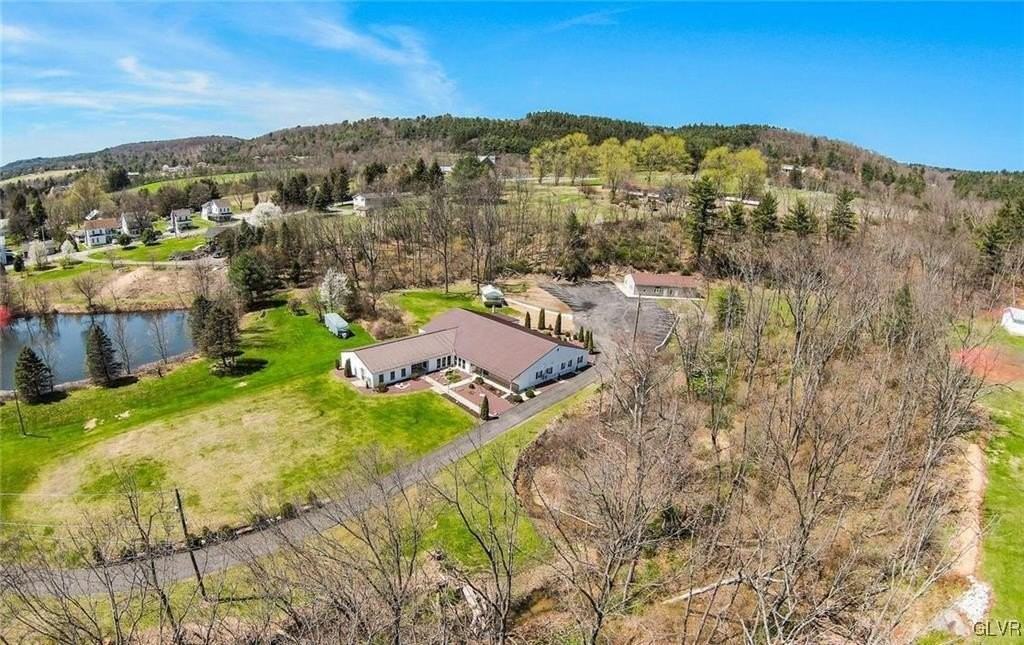 65 E Lizard Creek Rd - Photo 3 of 50